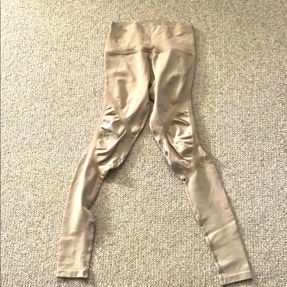 Alphalete Aero Legging